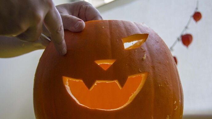 Halloween Pumpkin Carving