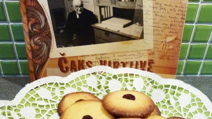 Čaks's Butter Cookies, or: A Review of the Book "Čaks in the Kitchen"